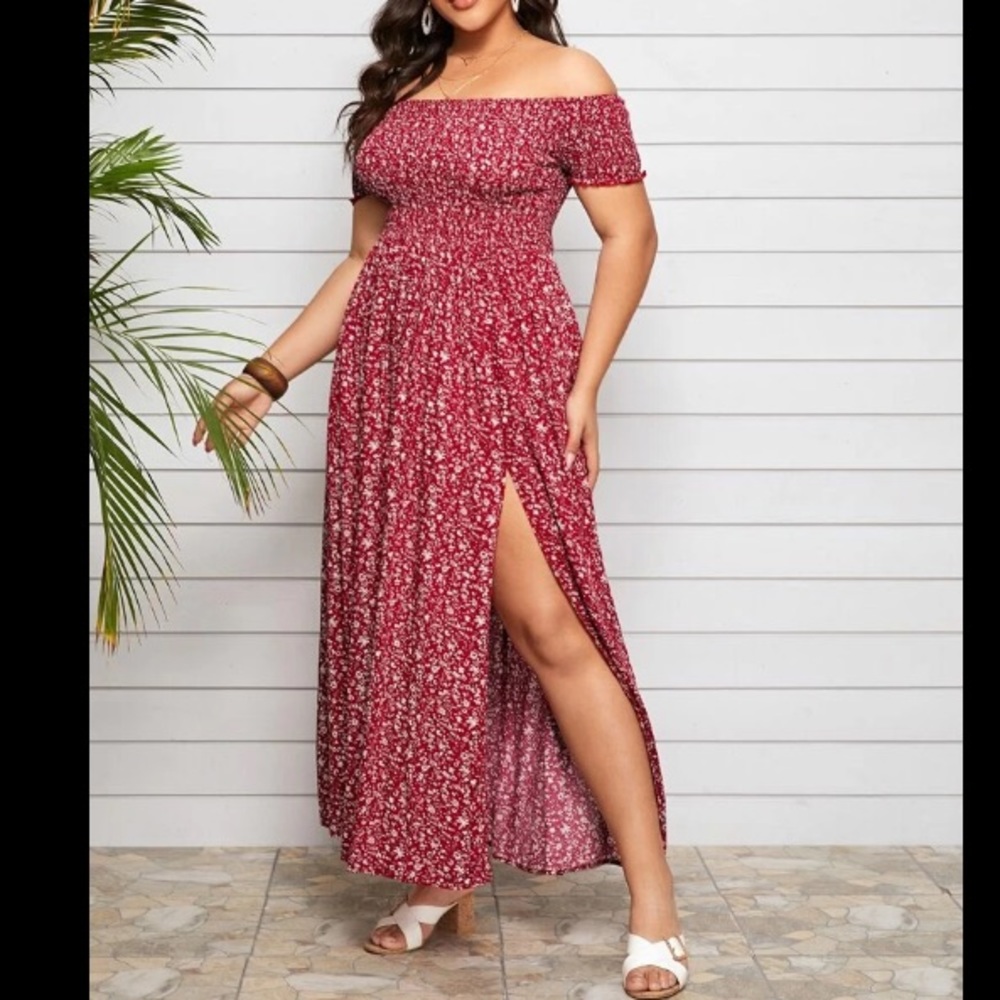 SHEIN Plus Off Shoulder Shirred Split Ditsy Floral Dress